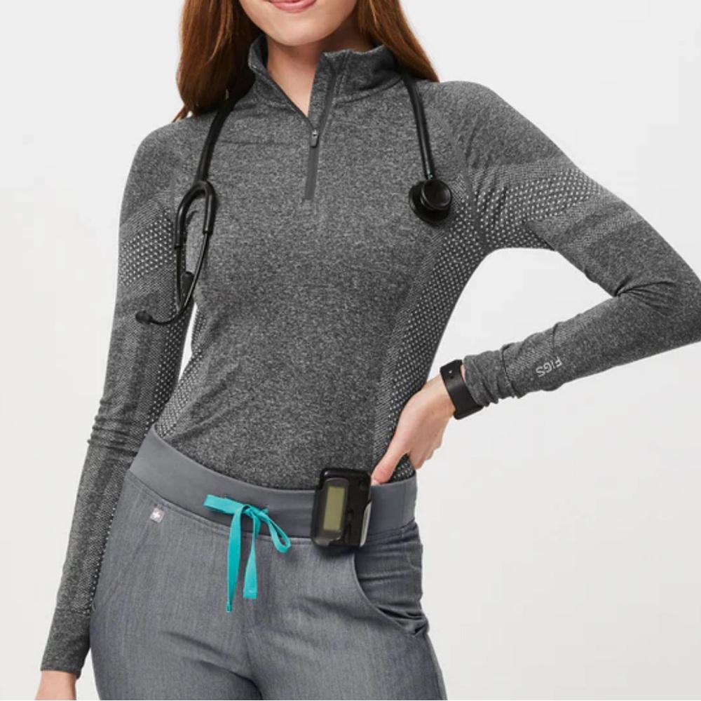 Figs Salta Quarter Zip (2colors)🖤💜